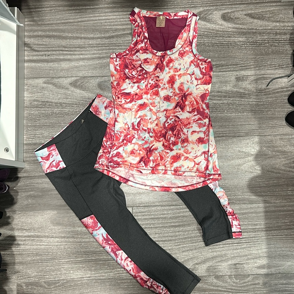 Calia Yoga Workout Set Capris & Tank Pink Floral Swirl & Grey